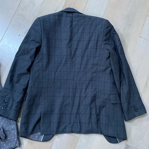 Isaac Mizrahi grey soft sports jacked blazer and vest